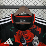 Real Madrid Rose & Schlange Sondertrikot 2025-2026 - Schwarz Rot