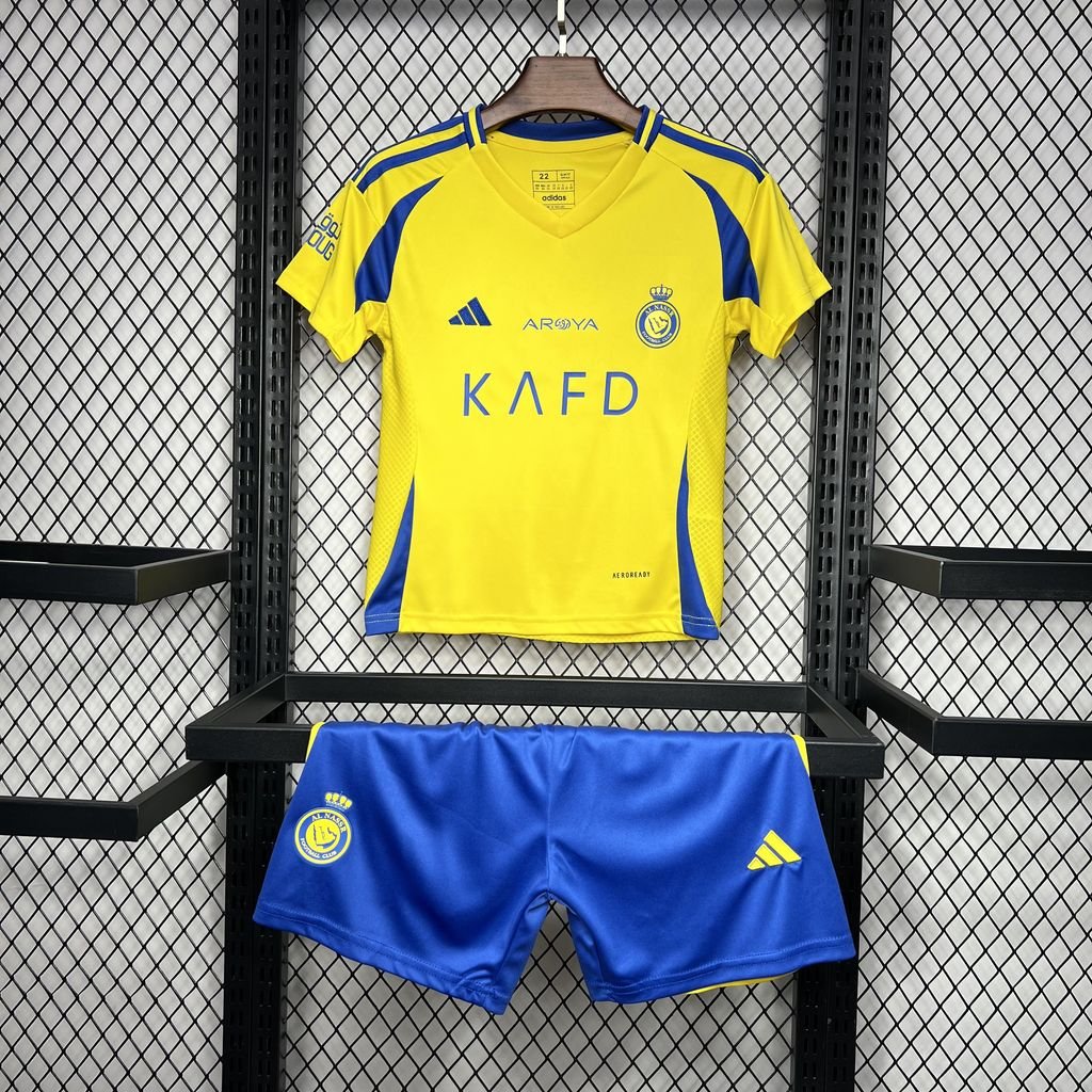 Al Nassr FC Cristiano Ronaldo 7 Heimtrikot Kinder Minikit 2024-2025 Al Nassr FC Cristiano Ronaldo 7 Heimtrikot Kinder Minikit 2024-2025