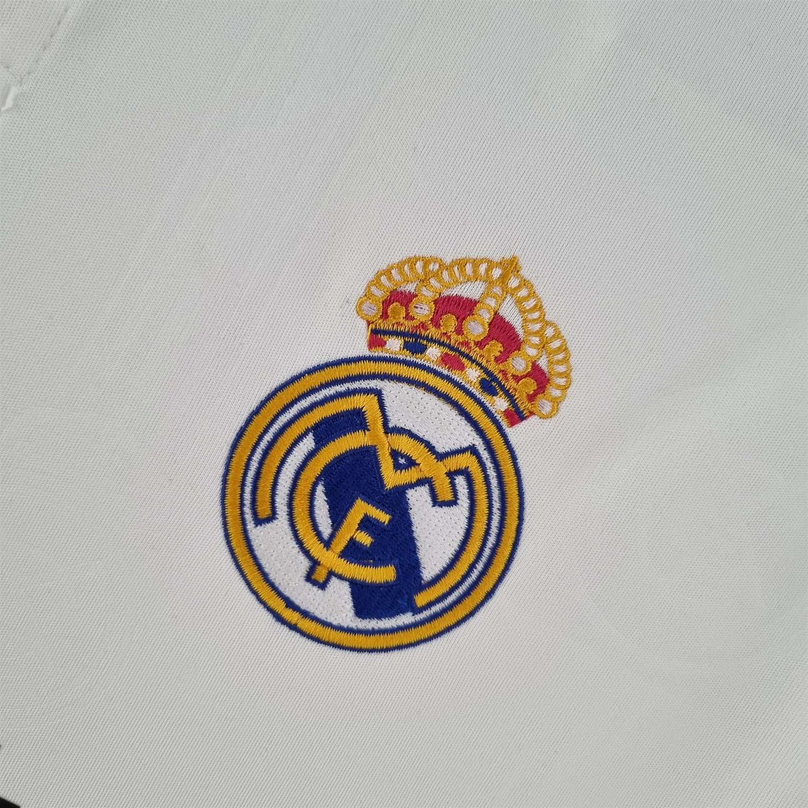 Real Madrid Luka Modric 10 Home Trikot 2022-2023 Real Madrid Luka Modric 10 Home Trikot 2022-2023
