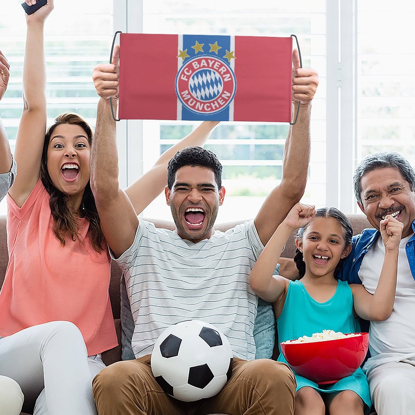 Bayern München Transparente Beim Fußballspiel, Fans Schwenken Fahnen Bayern München Transparente Beim Fußballspiel, Fans Schwenken Fahnen