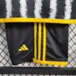 Juventus Cristiano Ronaldo 7 Heimtrikot Kinder Minikit 2023-2024