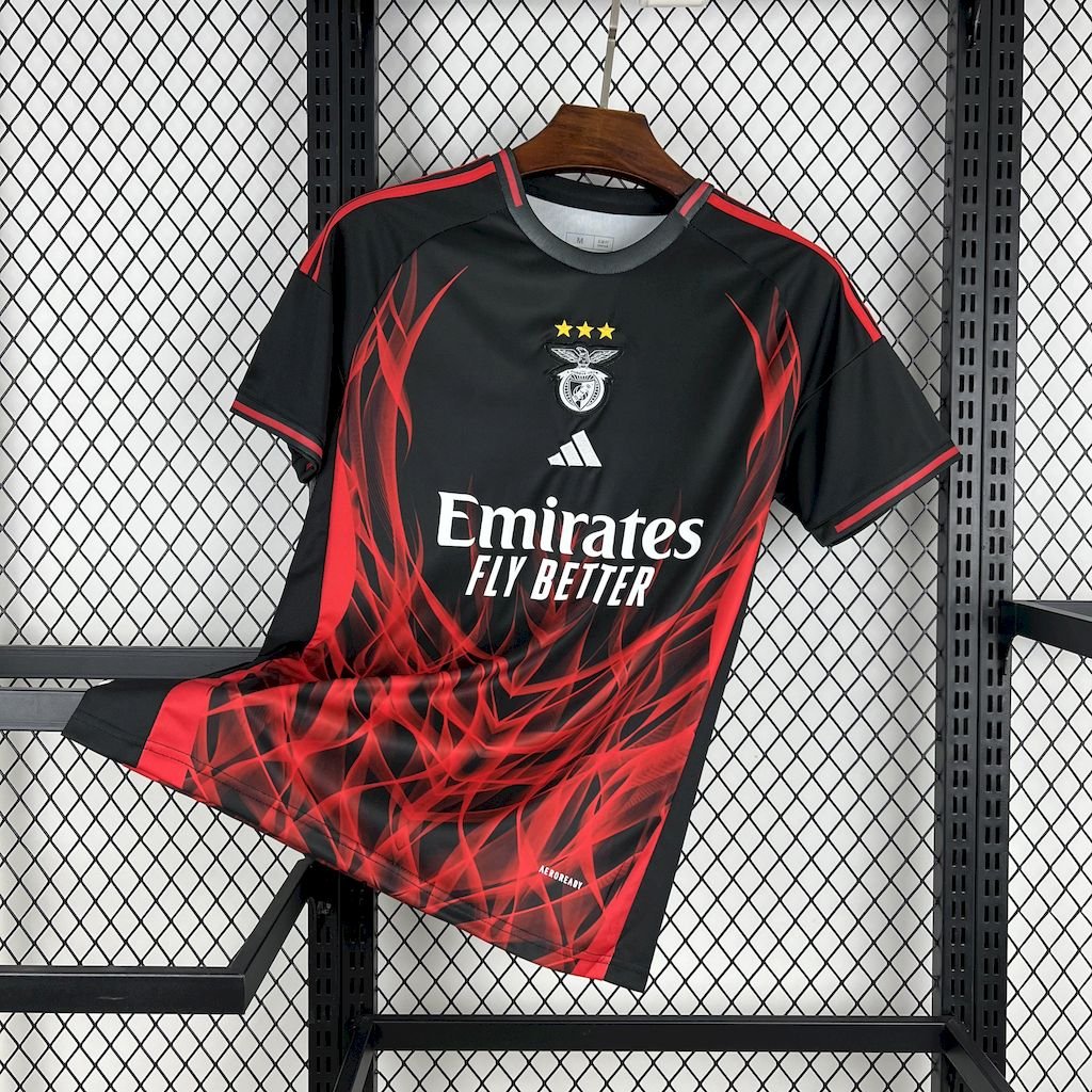 SL Benfica Konzept Sondertrikot 2025-2026 - Schwarz SL Benfica Konzept Sondertrikot 2025-2026 - Schwarz