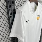 FC Valencia Home Trikot 2025-2026