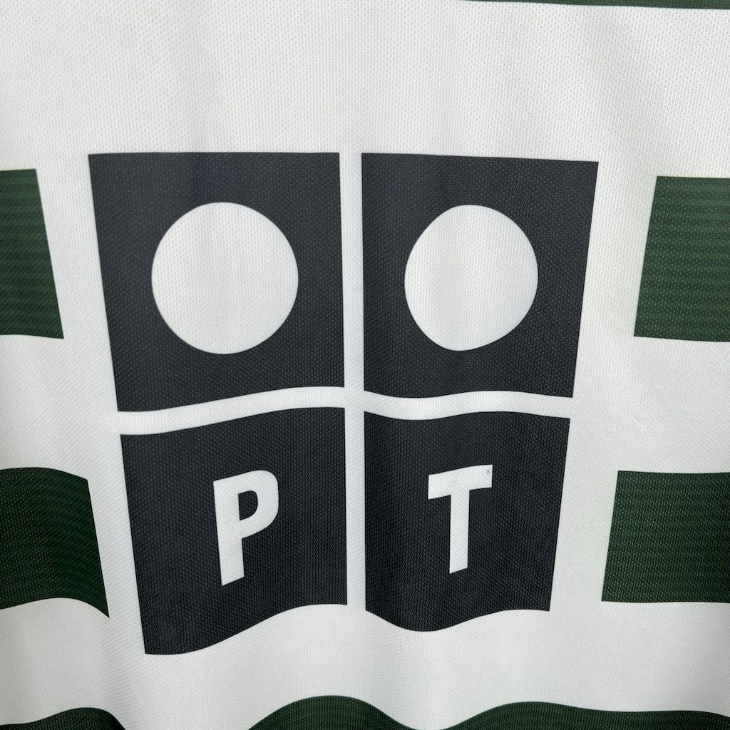Sporting Lissabon CP Cristiano Ronaldo 28 Retro Langarm Home Trikot 2001-2003 Sporting Lissabon CP Cristiano Ronaldo 28 Retro Langarm Home Trikot 2001-2003