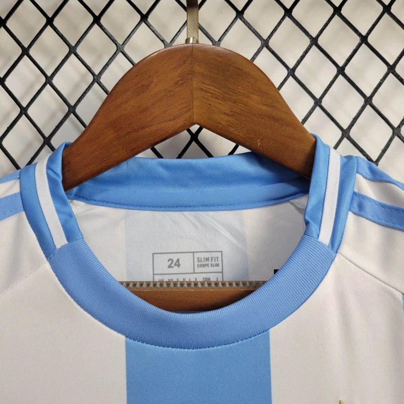Argentinien Heimtrikot Kinder Minikit 2024-2025 Argentinien Heimtrikot Kinder Minikit 2024-2025