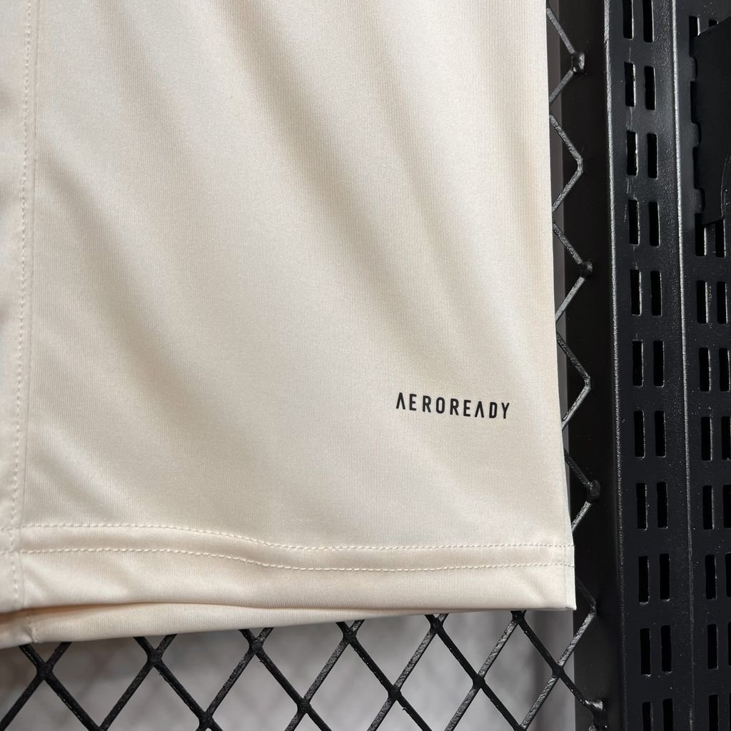 Olympique Lyonnais Sonderausgabe Trikot 2024-2025 Olympique Lyonnais Sonderausgabe Trikot 2024-2025