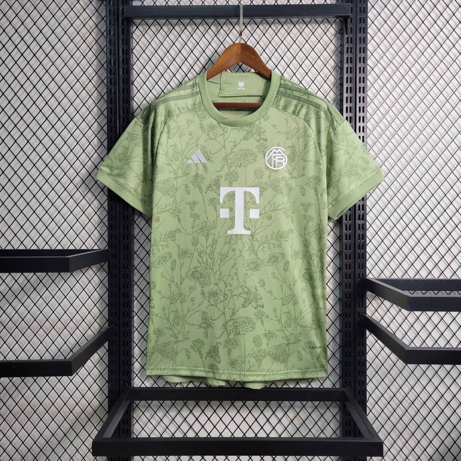 FC Bayern München Oktoberfest Trikot 2023-2024 ( Aufdruck Dein Name ) FC Bayern München Oktoberfest Trikot 2023-2024 ( Aufdruck Dein Name )