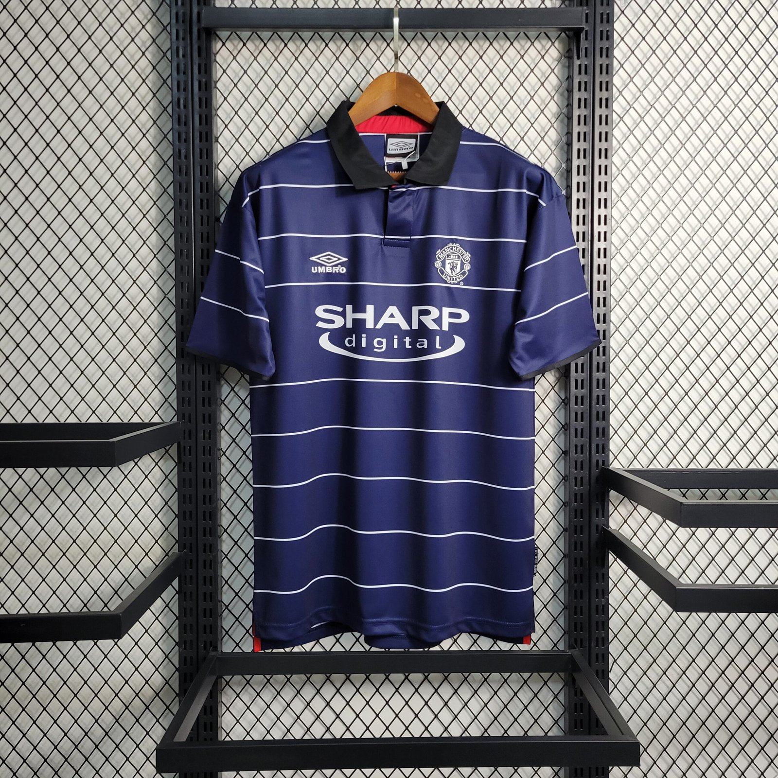Manchester United Retro Away Trikot 1999-2000 Manchester United Retro Away Trikot 1999-2000