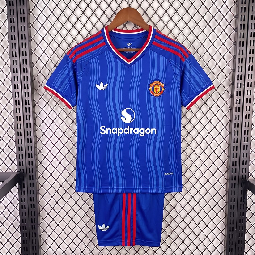 2627-Manchester-United-Away-Kids-Soccer-Jersey-1