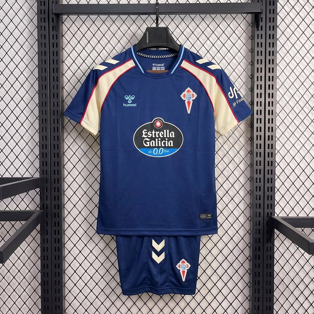 Celta Away Kinder Kit 2026-2027 Celta Away Kinder Kit 2026-2027