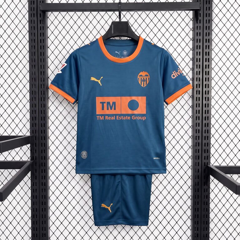 Valencia Away Kinder Kit 2026-2027